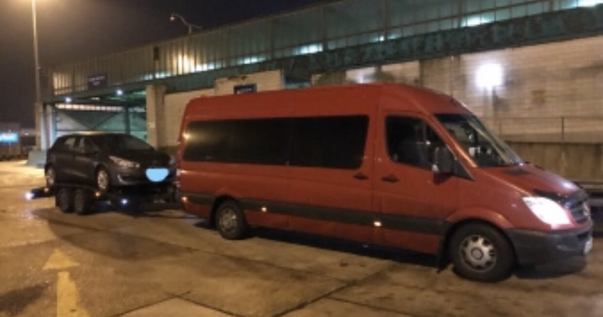 DVSAEnforcement's tweet photo. 🚔 Our proactive targeting of dangerous #LightGoodsVehicles & #Trailers continued, this time at #Dover docks ⛴
Overloads ⚖️ , dangerous defects, #Tachograph and #DrivingLicence offences were detected & dealt with by our team🧐.
(1/2) https://t.co/wspd2Lc8WB