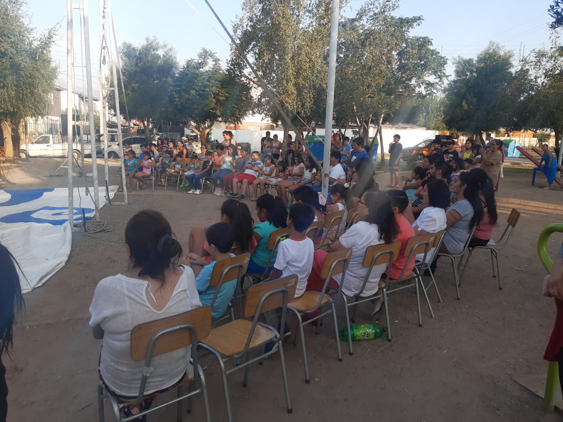 munidelosandes's tweet photo. #VeranoEntretenido 🌞
En Villa María Paula #LosAndes los niños y sus familias disfrutaron del circo itinerante en #VeranoEntretenido 🌞
Gracias por su asistencia, seguimos viviendo vacaciones con actividades para todos.
#VeranoLocal 🌻 https://t.co/sy1rjxBWet