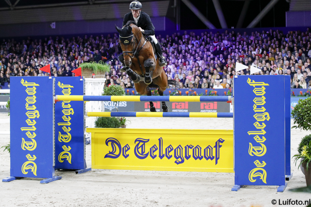 🤩!UITVERKOCHT!🤩 Het middagprogramma met o.a. de Longines FEI Jumping World Cup is uitverkocht. Het belooft wederom een spectaculaire middag te worden! Via NOS.nl kun je live vanuit huis meekijken. #jumpingamsterdam #jumpingamsterdam2020