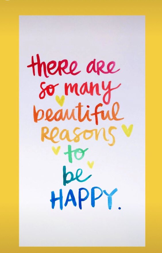 💗
Find that dream gown you have been looking for 💞See you today, we are open from 12-4.