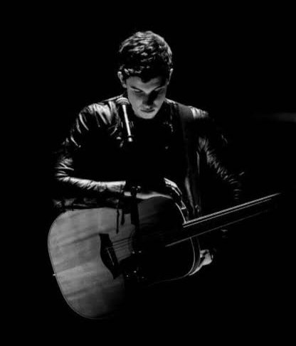 hereticxh's tweet image. ❝𝑰'𝒗𝒆 𝒂𝒍𝒘𝒂𝒚𝒔 𝒃𝒆𝒆𝒏 𝒖𝒔𝒆𝒅 𝒕𝒐 𝒃𝒆𝒊𝒏𝒈 𝒂𝒍𝒐𝒏𝒆, 𝒃𝒖𝒕 𝒕𝒉𝒂𝒕 𝒉𝒂𝒔 𝒄𝒉𝒂𝒏𝒈𝒆𝒅 𝒕𝒉𝒂𝒏𝒌𝒔 𝒕𝒐 𝒔𝒐𝒎𝒆 𝒑𝒆𝒐𝒑𝒍𝒆 

                       »𝙛𝙧𝙞𝙚𝙣𝙙𝙨