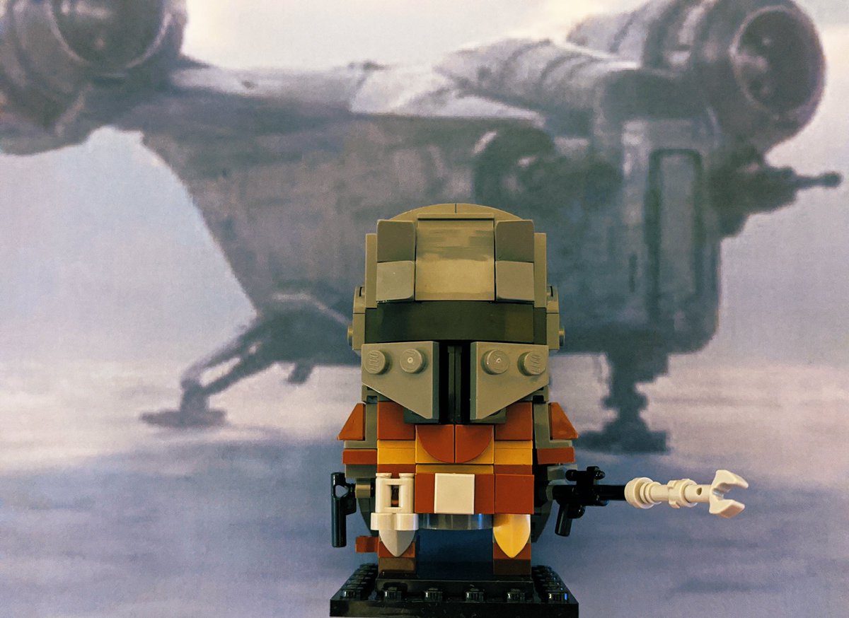 LBG_BRICKS's tweet photo. #RazorCrest ? I can't believe that thing can fly. It's like a Canto Bight slot machine #TheMandalorian #CustomMOC #Brickheadz https://t.co/sQl2hIEKwC #mandalorian #starwars #legostarwars #afol #legoMOC #lego #legoBrickheadz #legofigure #bricknetwork #londonafols #sundayfunday https://t.co/iYhwG5ST6g