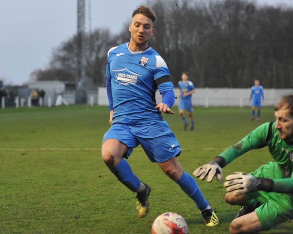 offthebenchpics's tweet image. Action pics from @RMFC1919 vs @BriggFC