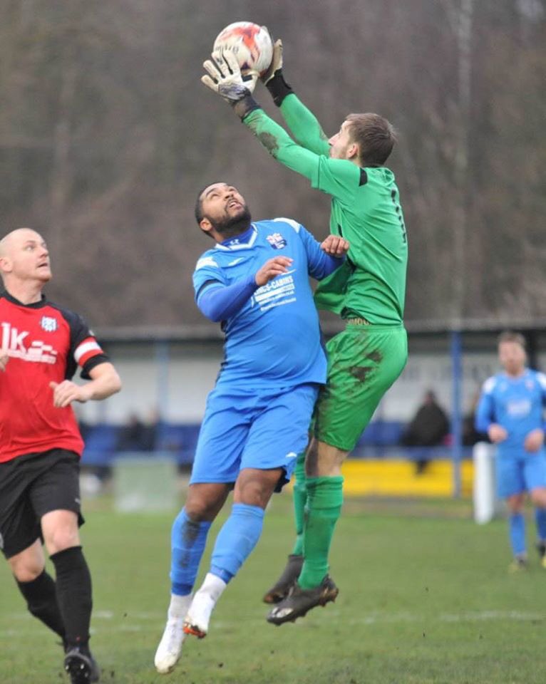 offthebenchpics's tweet image. Action pics from @RMFC1919 vs @BriggFC