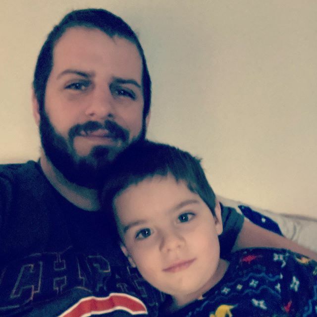 MichaelLong38's tweet image. Mornings with my buddy. Most morning he tells me to go away so it's nice when he just wants to cuddle even if it's just for the tablet. 😂 ift.tt/2NZK5BG