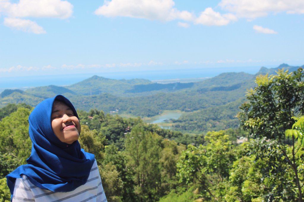 latifahkusuma7's tweet image. Nggak takut ketinggian? Buktikan di sini dong 😛

Lokasinya di Kulon Progo, namanya Puncak Dipowono. Ada beberapa spot foto ciamik. Apa aja? Cek di sini ya 👉 travelingyuk.com/puncak-dipowon… 

#explorejogja #explorekulonprogo #jogja #puncakdipowono #kulonprogo #wisatajogja