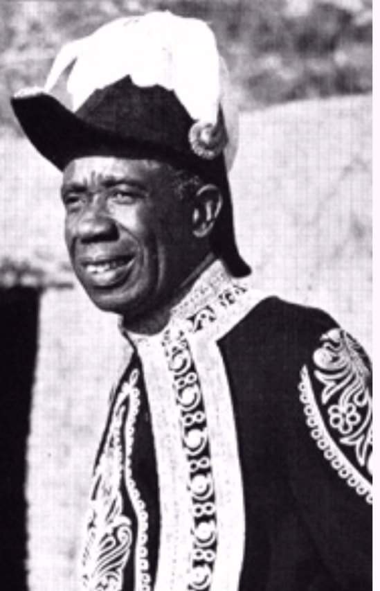 AfricaRepublic's tweet photo. Did you know that King Mwanawina III,KBE- was the 20th #Litunga and ruled for 20 years from 1948-1968?
(Knight Commander of the Most Excellent Order of the British Empire, a grade within the British order of chivalry.)
#Zambia https://t.co/C3TNXQ3lI7