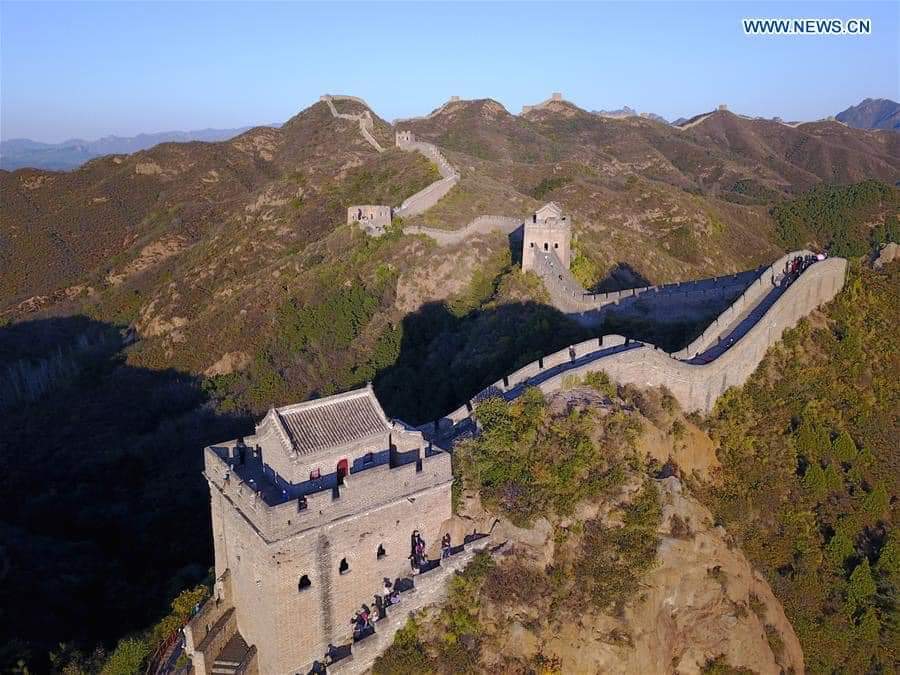 visual_orgasmo's tweet photo. 21,196.18 km conforman la belleza de la gran muralla China. https://t.co/aoljjCX3zb