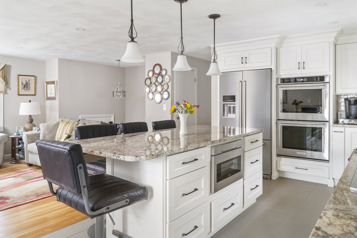 Kccne On Twitter Attleboro Ma Kitchen Featuring Shaker Doors With A Coconut Finish Typhoon Bordeaux Granite Countertops Chimney Hood Double Ovens Porcelain Tile Floor And 2 8 Tile Backsplash With Accent Tile Over
