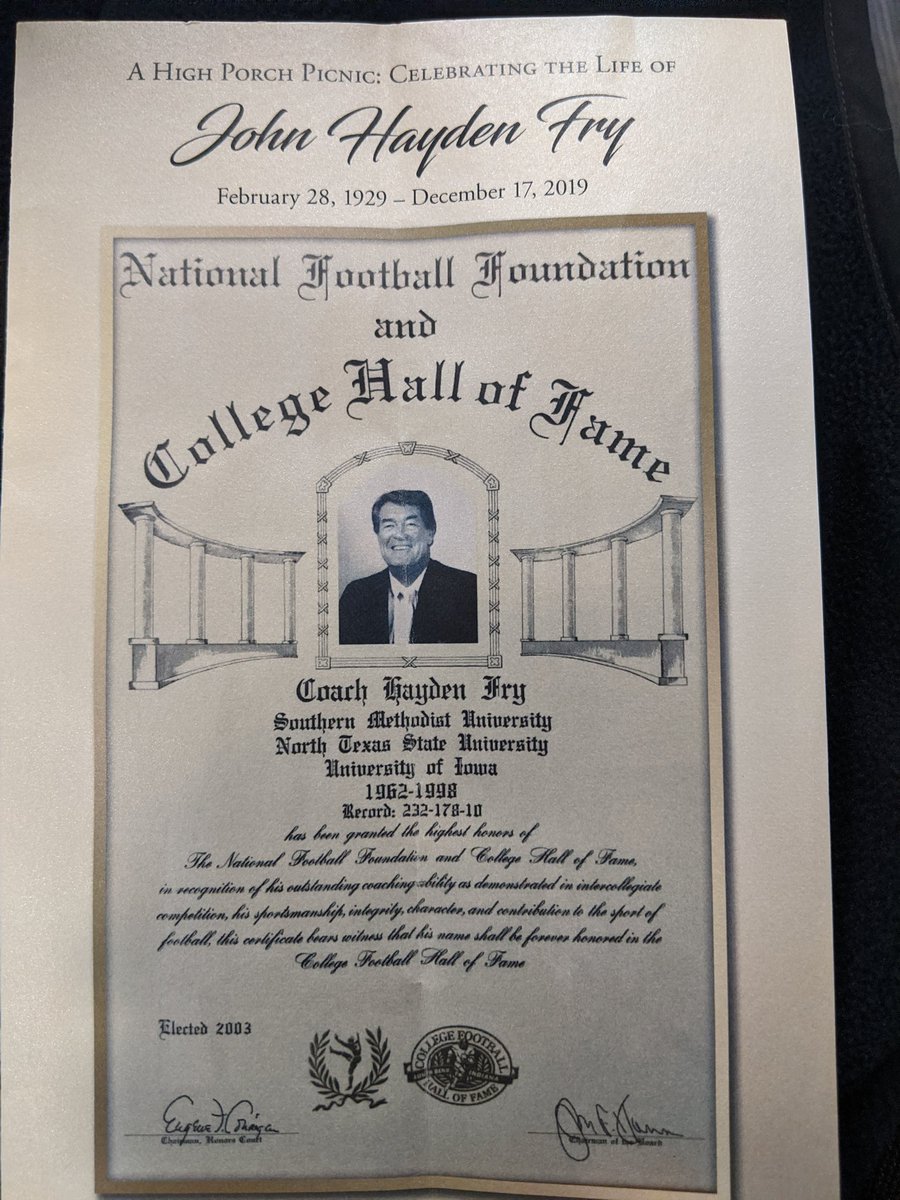 VlasicMark's tweet photo. It was a honor to attend the celebration of Coach Fry. Overwhelming to grasp the number of lives he impacted. I will try my best to do the same for those I meet. Thanks for getting us all together again. https://t.co/xqfpig9tIP
