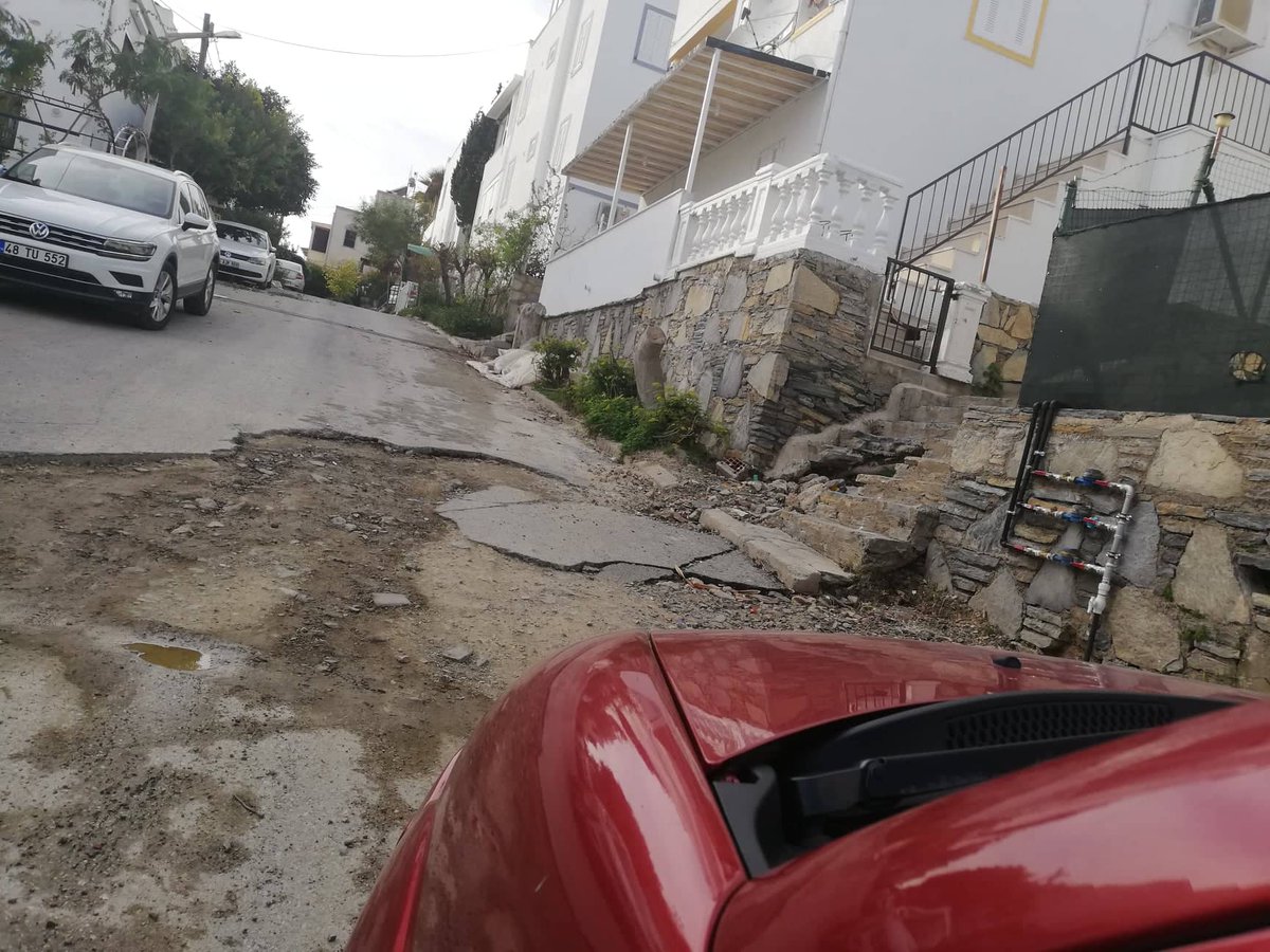 codercrowley's tweet image. Yılda bir kezden ikiye çıkan arabanın alt takım değişim masrafı faturasını belediyede hangi birime teslim ediyoruz @BodrumBel ? bir de fatura bilgisi rica edeyim.