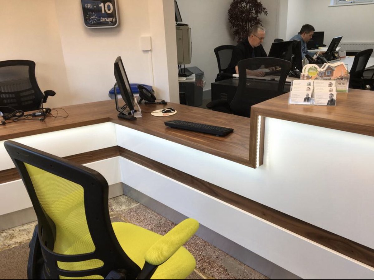 Madoc_Rhodes's tweet image. Madoc &amp;amp; Rhodes has had a face lift! (Not sure who needs it more - The Office or Paul!) 

Click for some before &amp;amp; afters!#beforeandafter #DecadeChallenge ⬇️

We’re still not done yet! #progressiskey 
#Madocandrhodes 
#Birmingham 
@AvivaUK @allianzUKbroker @CoveaInsplc @ERSmotor