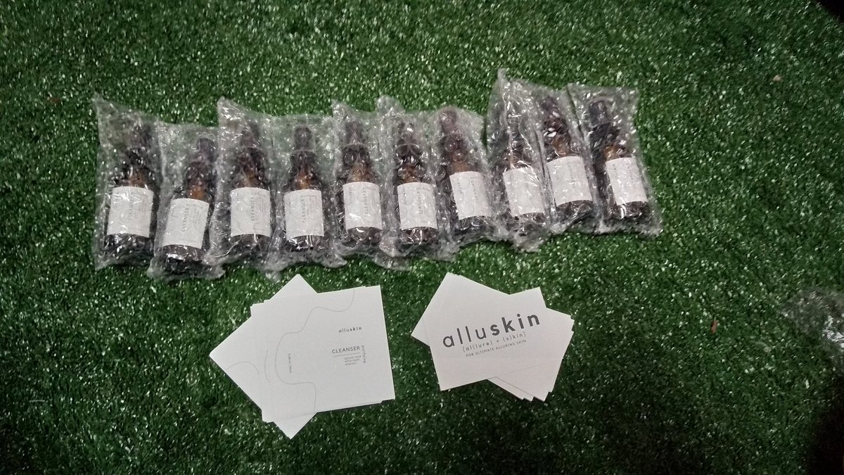 saimahmr's tweet photo. Ada yang nak order tak Alluskin Purifying Cleanser by @aensaari 😍 Direct whatsapp yer https://t.co/VdZFg0ETbc  untuk fast response. COD available area Penang 😊
.
#alluskin #alluskincleanser #codpenang #codseberangjaya
.
@alluskinhq 
@alluskinpp https://t.co/L1XjDPGNA6