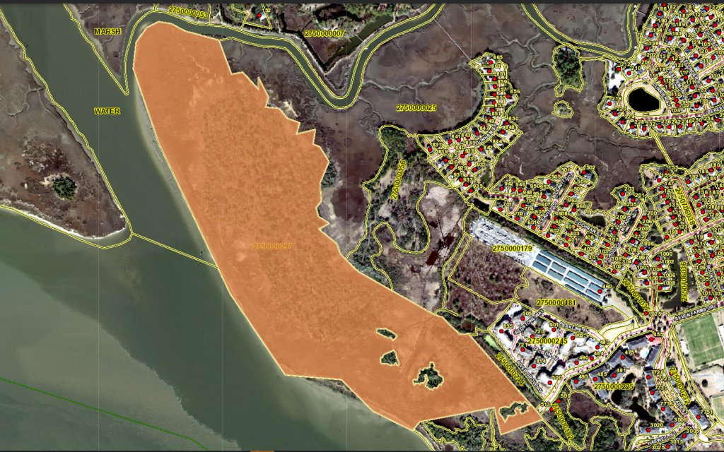 SCPorts's tweet photo. #SCPorts is selling an approximate 106-acre property on Daniel Island.The land, identified as the North Island Tract, is situated between Seven Farms Drive and the Cooper River. It sits within Berkeley County and the city of Charleston. https://t.co/ctb36LT3Nw #chsnews #scnews https://t.co/QEsZ2ApuP6