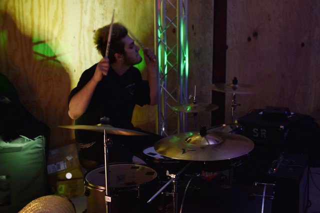 ajdgphotography's tweet photo. It’s been a while since I’ve gotten some good drummer pics
• • •
#cherryhead #thebothered #drums #drummer #music #newmusicsoon #sk8 #sk8theden #concert #photography #concertphotography #nikon #nikond3400 #24mm https://t.co/47YgmKx7Qz