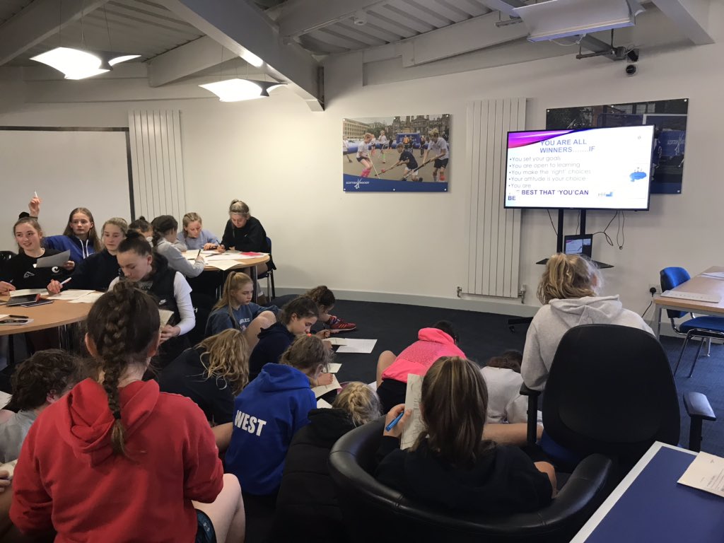 jjack_066126's tweet photo. I absolutely loved working with this group of enthusiastic young players today, who smashed our session on attacking principles on and off the pitch and set out their ‘codes of conduct’.  #scotlandU15girls #starsofthefuture @ScottishHockey @cjack_1 @Twiddle81 https://t.co/8ZjXaaBHEP