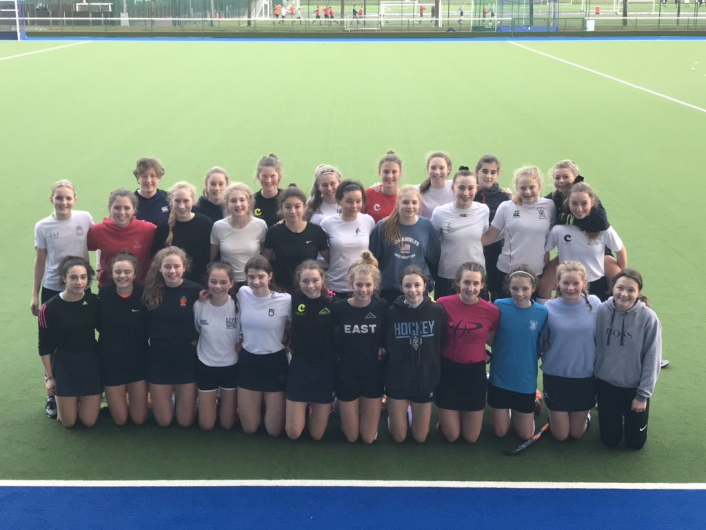 jjack_066126's tweet photo. I absolutely loved working with this group of enthusiastic young players today, who smashed our session on attacking principles on and off the pitch and set out their ‘codes of conduct’.  #scotlandU15girls #starsofthefuture @ScottishHockey @cjack_1 @Twiddle81 https://t.co/8ZjXaaBHEP