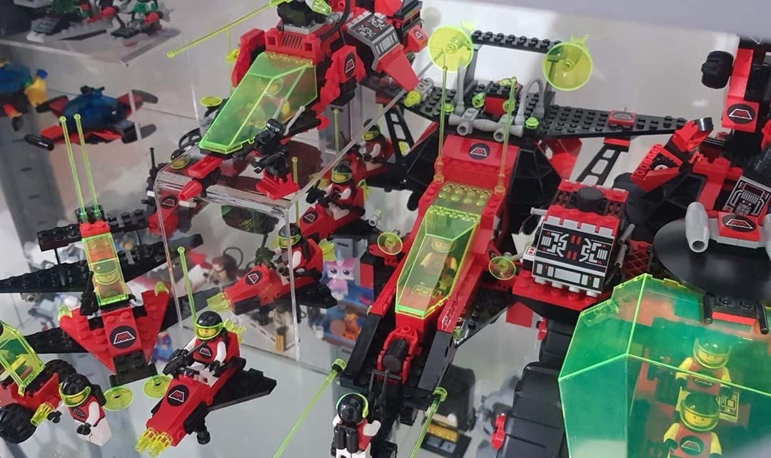 mrandmrsbrick's tweet image. M Tron for days! Mr Brick loves this series. Just a couple more to complete it.
.
.
#lego #afol #mtron #collection #recollecting #legophotograph #mrandmrsbrick