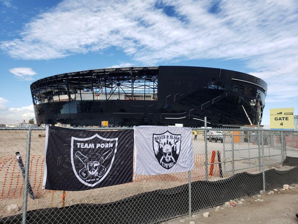 teamporn1's tweet photo. A visit by #TeamPorn to #LasVegas and @AllegiantStadm the home of the @Raiders ! @SlvrBlkEmpireNY @barstoolsports #wehavearrived !! @Dirtyprincess83 @Pornhub @SilverandBlog @JasoooonDaly @dinan_joseph https://t.co/lEbgElggc2