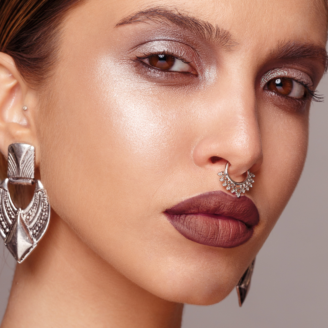 caocosmetics's tweet photo. Demure eyeshadow is our go-to for a luminous eyes.
#sundaybrunch https://t.co/0wL1cUuKbw