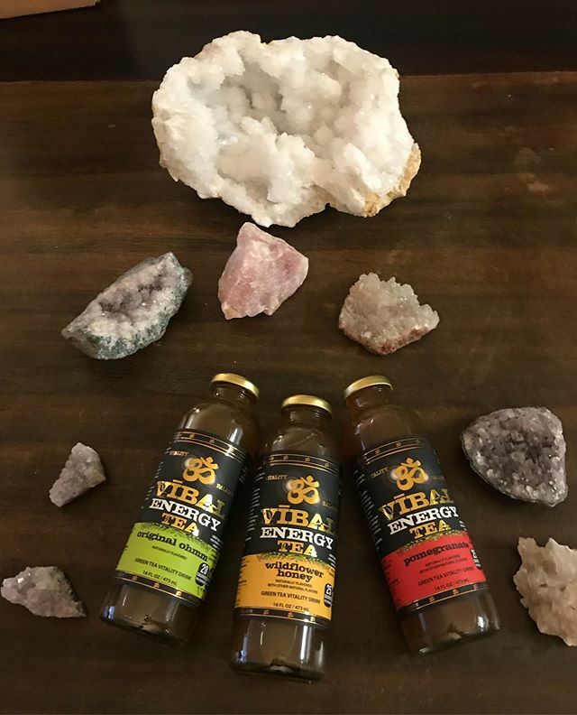 hungry_hoboken's tweet photo. 💥 Giveaway in Hoboken💥 
The good vibes @vibalenergytea is new in town and we are hosting a #GIVEAWAY 
1 lucky winner will be randomly selected to win a variety box of their awesome energy tea. Here’s how to enter:

1. Follow 
@vibalenergytea 
@hungryhungryhoboken 
@boxedinfu… https://t.co/HRcLtGergx
