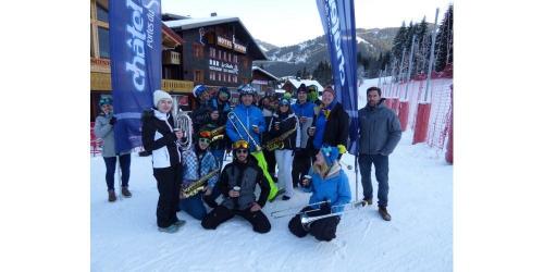#Reims 👏👏 Coup de chapeau aux étudiants de la fanfare de l'école de médecine <a href="/BoulesdeFeu/">Les Boules de Feu</a> : ils ont sauvé la vie d’un skieur en Haute-Savoie lunion.fr/id126396/artic…