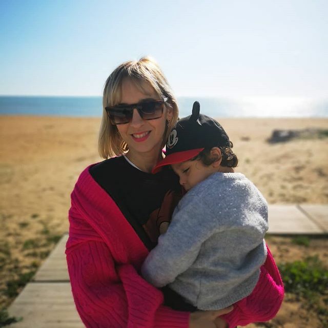 MercedesGalanES's tweet photo. Más a gusto que en brazos 🐨

#domingo #sol y #playa #mifamilia https://t.co/YY8unj44GS https://t.co/rEzdsEbifo