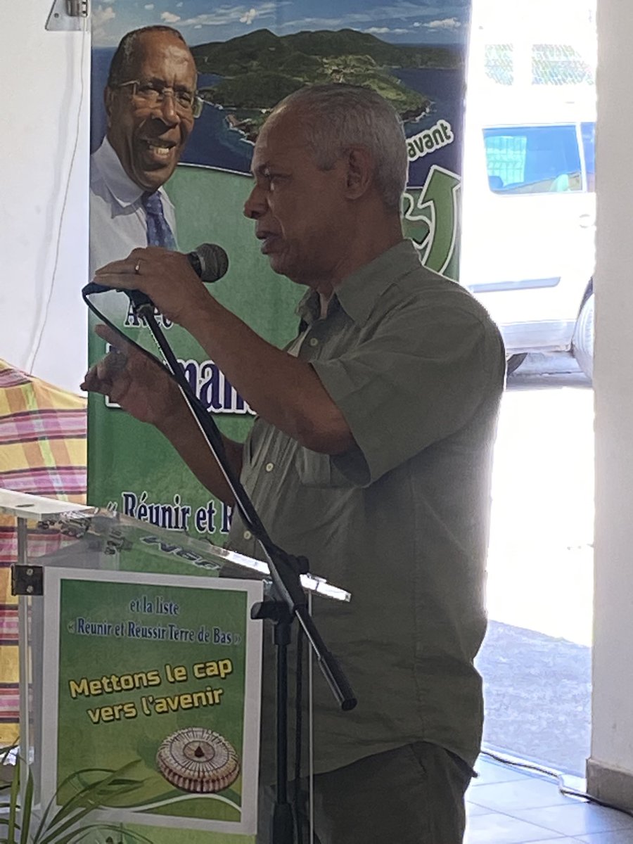 Heureux du soutien inconditionnel de <a href="/VictorinLurel/">Victorin LUREL</a> et de l’entendre dire que je sais rassembler et qu’avec le programme que je soumettrai à la population je ne peux que réunir et réussir Terre de Bas. Merci mon ami! Pour un vrai projet pour <a href="/TerreBas/">Commune de Terre de Bas Plaisir et Tranquillité</a> votons <a href="/EmmanuelDuval7/">#</a>