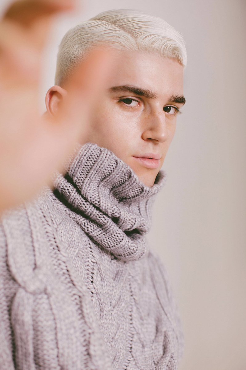 StormModels's tweet photo. 𝐁𝐈𝐋𝐋𝐘 @billvy for @fuuuckingyoung⁣⁣
• Shot by @daniellepainting⁣⁣
• Interview @chido.obasi⁣⁣
• Stylist @darcyemmelinemurphy⁣⁣
#Billvy https://t.co/rWia9hsSvF