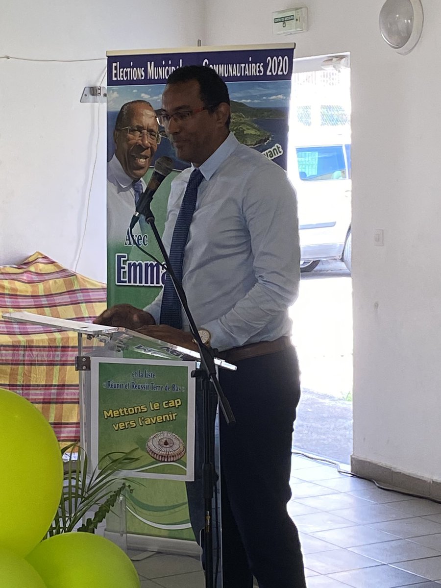 EmmanuelDuval7's tweet photo. @FoyGabriel1 Président de @CMETIERS971 et enfant des Saintes fait le choix de rejoindre la liste Réussir et Réunir Terre de Bas que j’ai l’honneur de conduire à l’occasion des  #electionsMunicipales2020. Il reconnaît le travail accompli de puis 2014! https://t.co/TyIh3LD00G