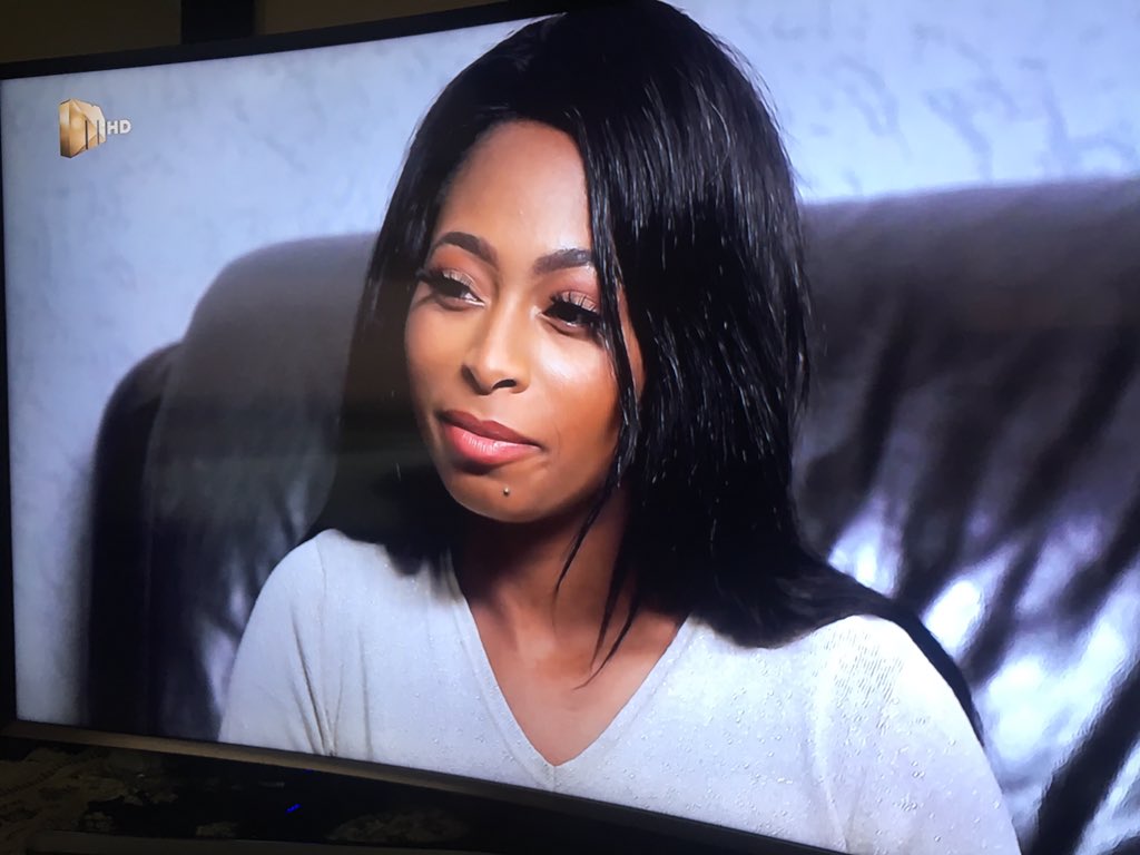 Diegochuene's tweet photo. Retweet if she annyos you   #DateMyFamily https://t.co/nQXGP9fImv