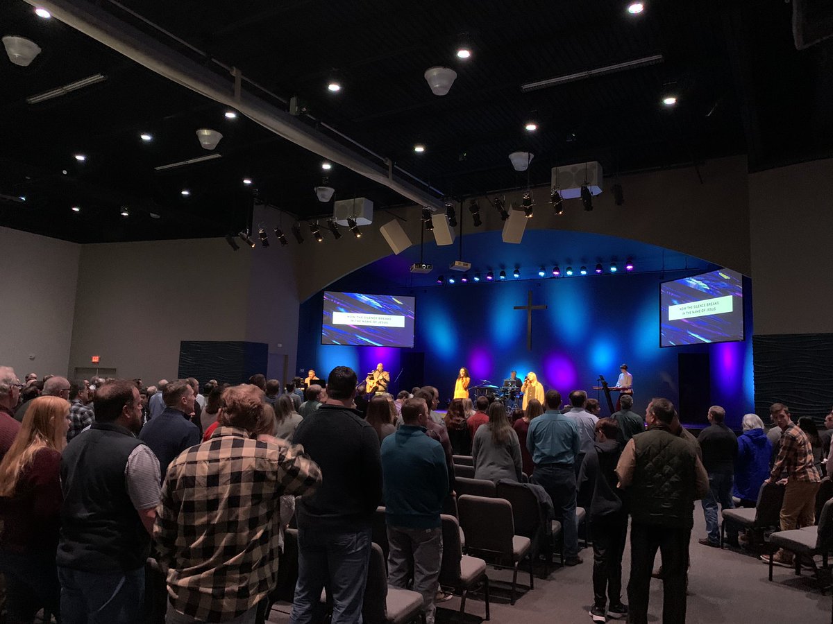 revkevq's tweet photo. Thankful to preach in both services at Peninsula Baptist Church in Mooresville, NC today on behalf of @CASAdoption - Great church and great pastor friend - Daniel Dye. #adoption #Gospel https://t.co/NXM1y8WJ5m