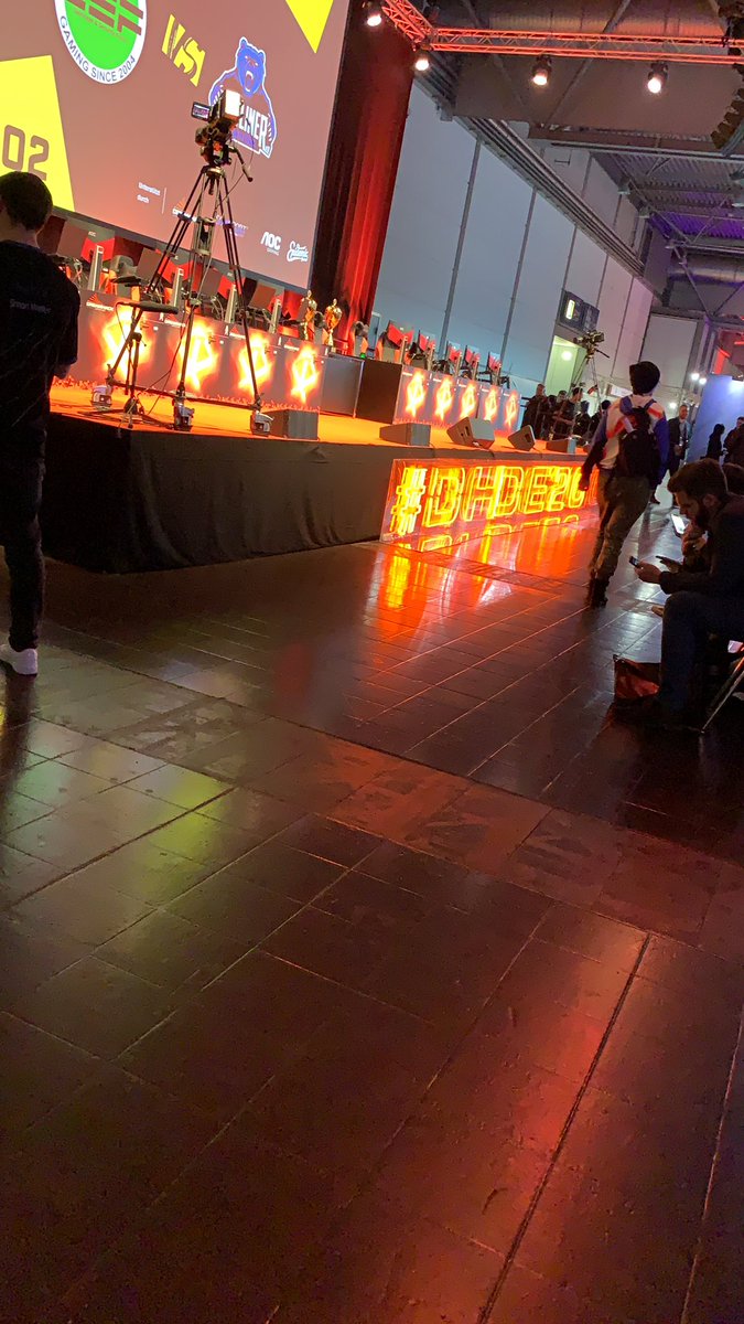 K4suni's tweet photo. War ein Super Wochenende auf der #DreamHackDe in Leipzig, hat richtig viel Spaß gemacht.
War auch mal interessant direkt live dabei zusein bei einen Rainbow 6 Event. Danke @RainbowSixDE https://t.co/Q9LIzWMNzs