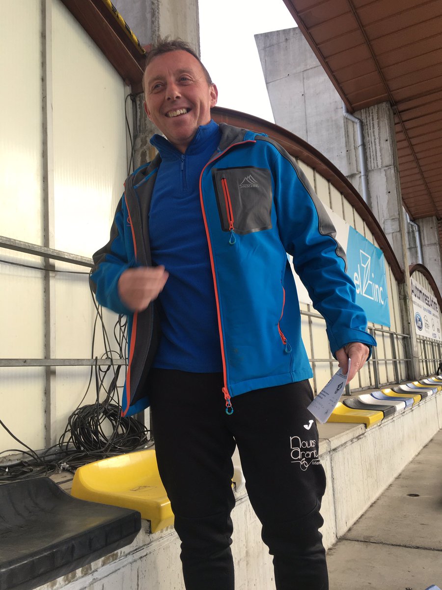 Inevitable la presentacia de Juanma Castañon, residente en Mieres y habitual en los campos asturianos. Buen trabajo el suyo la pasada campaña.