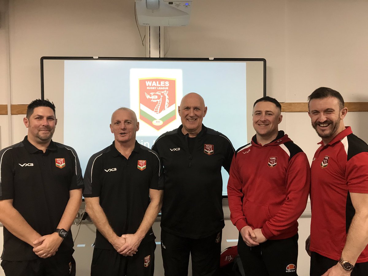 KearGareth's tweet photo. So happy with the @WalesRugbyL coaching and match officials course, 70/30 gender split, lots of challenging questions. The new batch of Rugby League missionaries are on their way spreading the word! Thanks to the staff @JamesJRef @10PAULO  Mark Jones +Rob Apsee #FutureIsBright https://t.co/New8s9Uoes