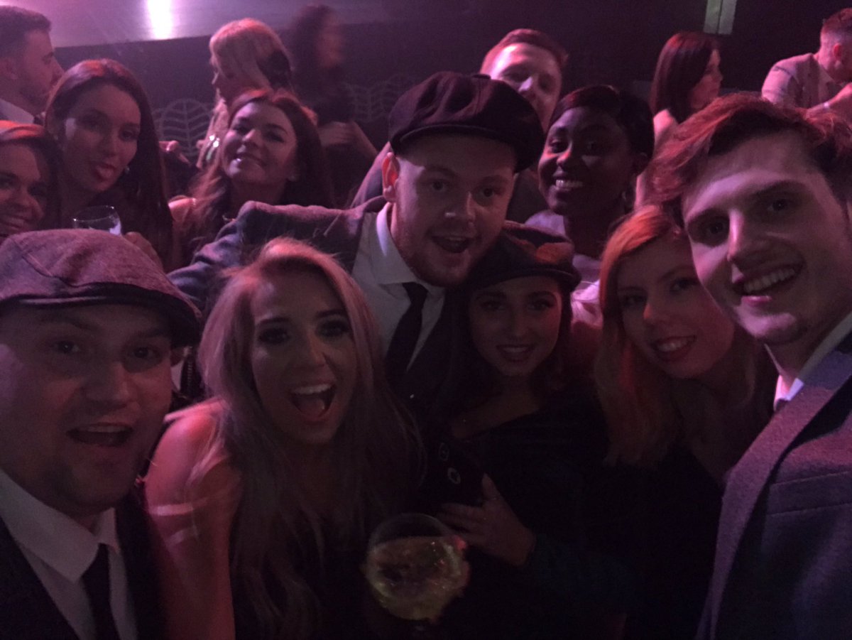 The best winter party to date with this wonderful bunch! I love my team as much as they love the dancefloor 🕺💚 #U4H #F1Family