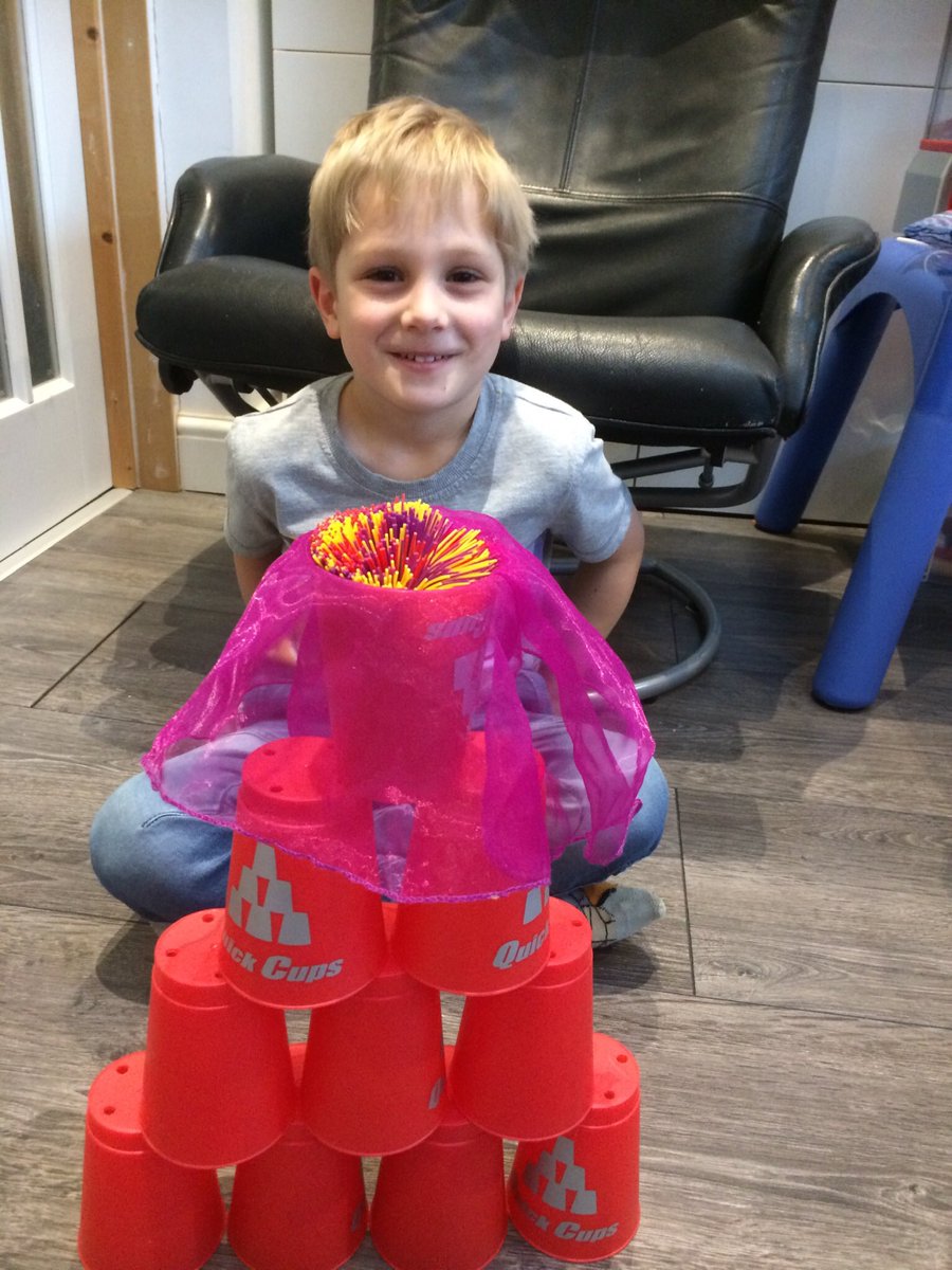 Anna Ebden tweet media