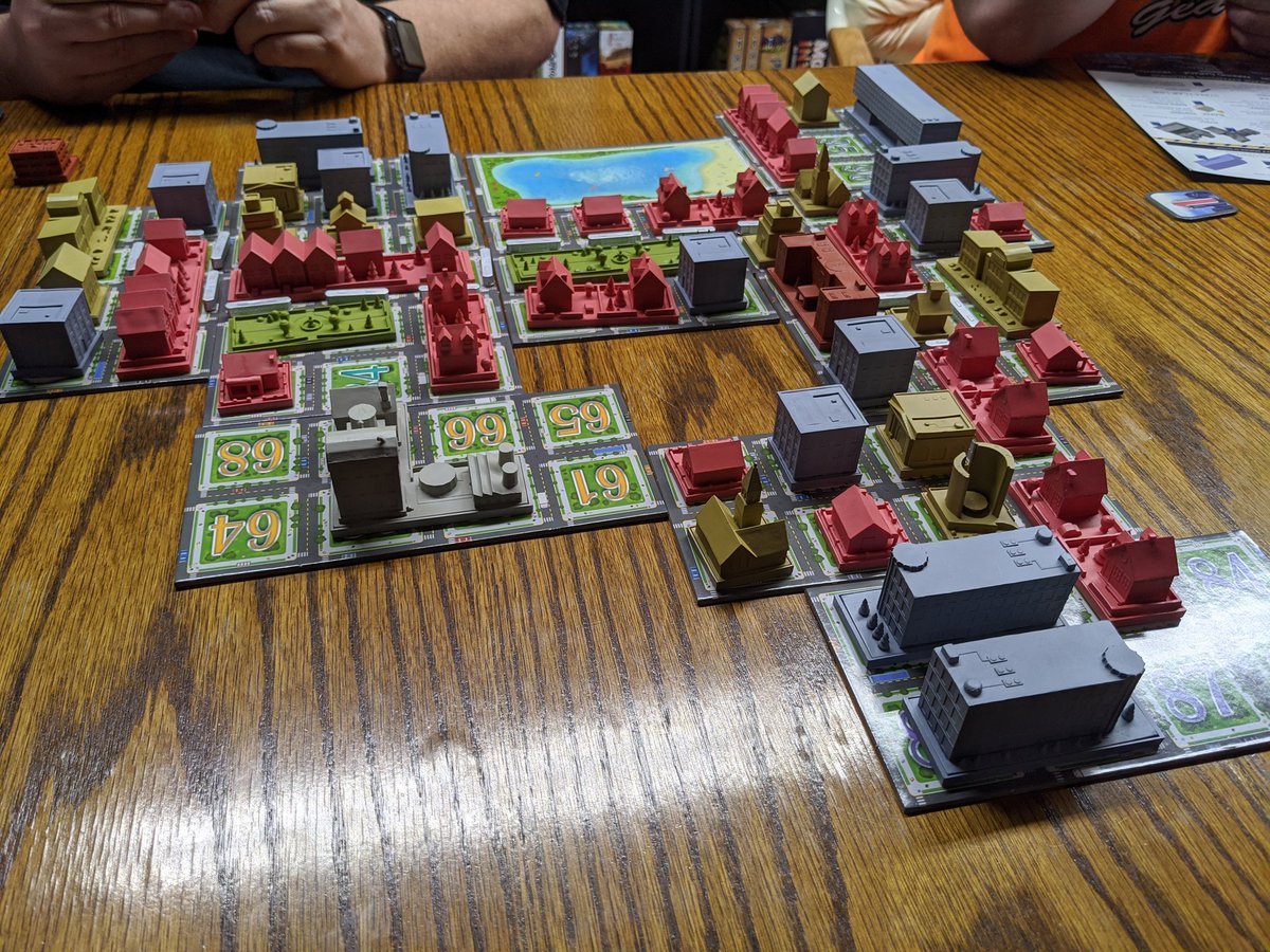 archgamingnet's tweet photo. Whoa...Big City by @MercuryGamesInc looks awesome and plays phenomenally!  #boardgames https://t.co/wYdEZTz24i