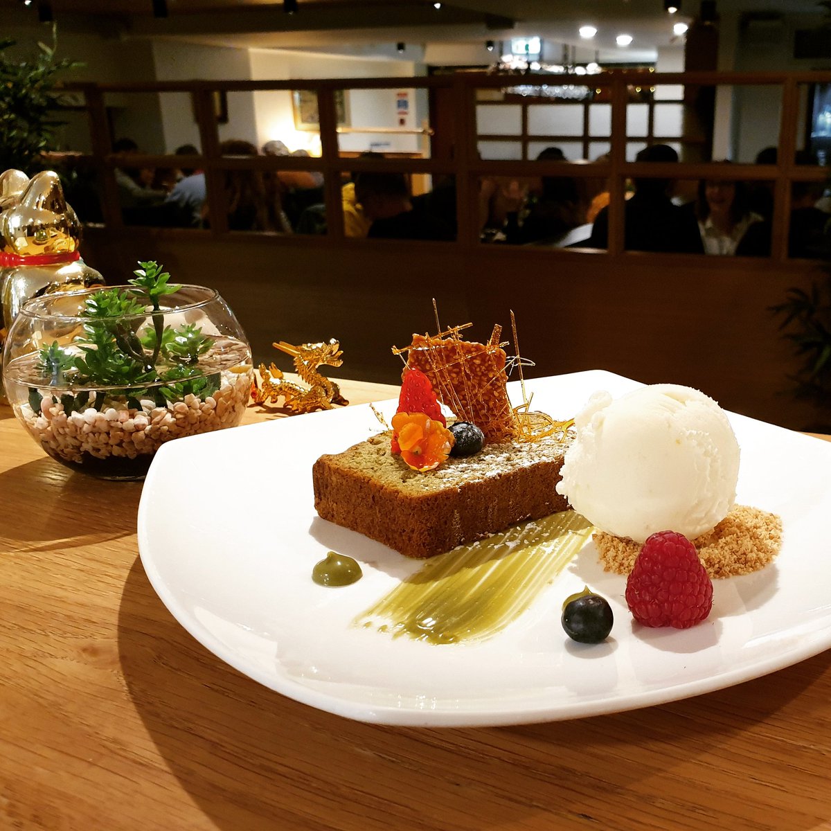 EtsuRestaurant's tweet photo. Our Matcha cake has been made in house by our kitchen team for over 12 years now but has never looked so good!
Served here with Yuzu ice cream 😋
#Matcha #MatchaCake #ChefsRecipe #ChefLife #HappyChef #ChefSkills #Dessert #JapaneseDessert #JapaneseFood #JapaneseRestaurant https://t.co/rNMG8fJXqN