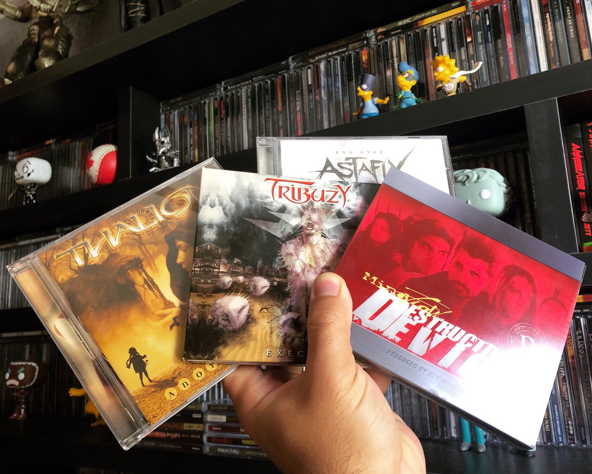 HellDivine's tweet photo. Por onde andam?
Bandas que investiram (e muito!) e de repente sumiram do cenário. 
#Thalion #Tribuzy #Astafix #Mindflow https://t.co/Q7FY4Xrblw