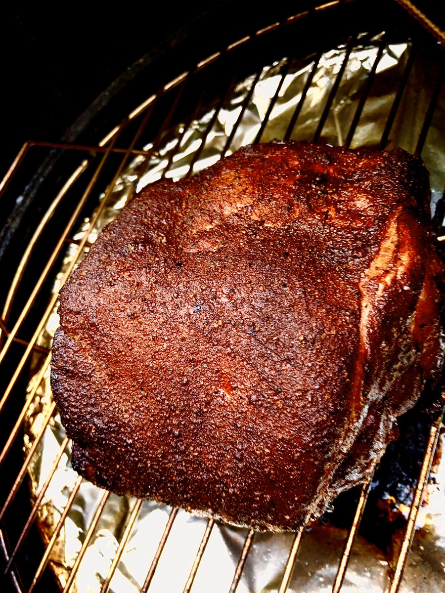 mprsaunders's tweet photo. Had a very rare but welcomed request for pulled pork from the youngest ‘almost vegetarian’ daughter today, so went:
Cherry smoked pork, fresh bread roll, apple, scotch bonnet &amp; cider chutney. #fireflybbq #proq #inkbird  #pulledpork #bbq #smokedpork https://t.co/iJKpzsUtGr