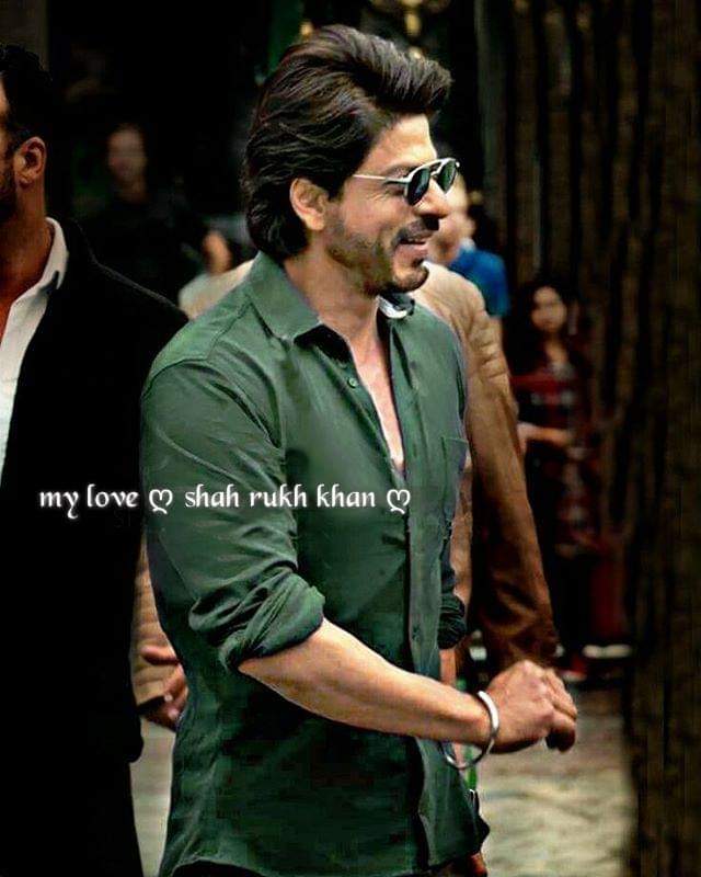 mananahla's tweet photo. Celebrate 🎉 🎈 🎊
#3YearsOfRaees
👑Dr. @iamsrk ❤️ @TheMahiraKhan @vfx_redchillies https://t.co/uEwvlEy9GM