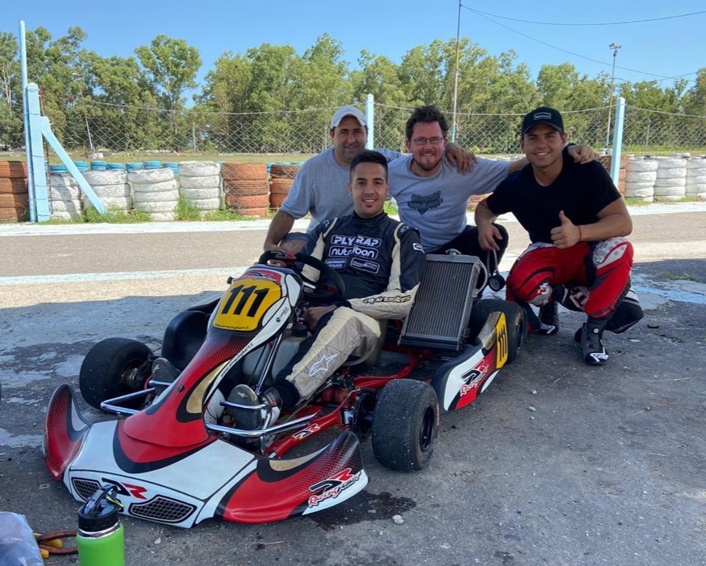 EverFranetovich's tweet photo. Día de Kart 😁 con @_Renzotesta y @MChiavon #drracingkart #kz10 https://t.co/DY0q0rMsnR
