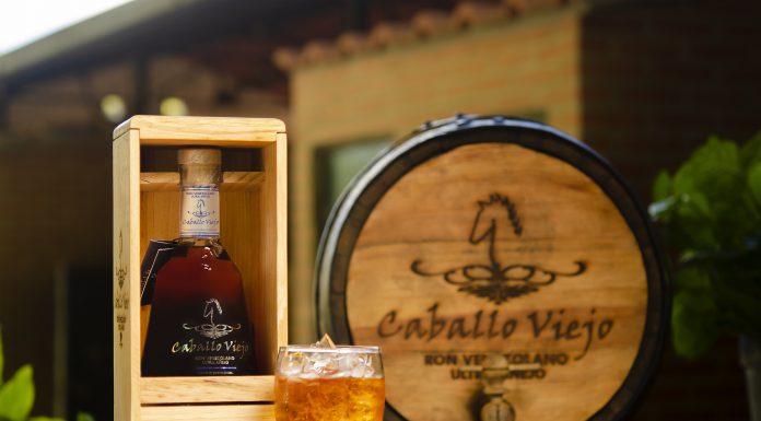 Caballo Viejo Ron Ultra Añejo, el orgullo de ser venezolano is.gd/iHzDDb -