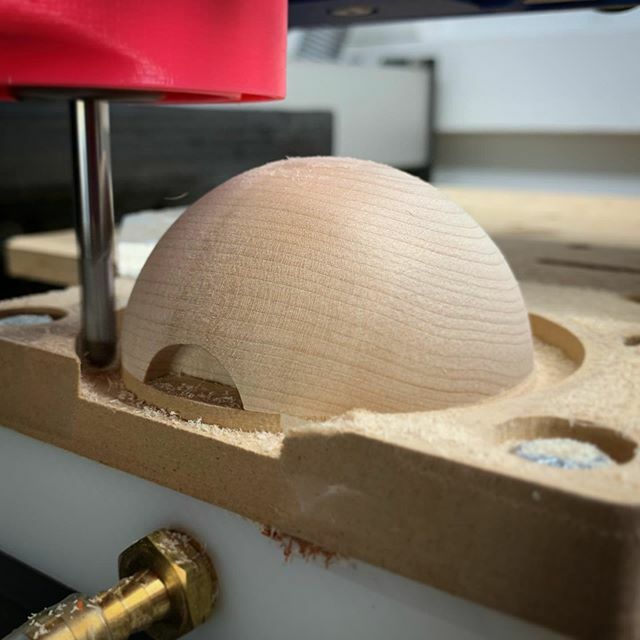 WinstonMakes's tweet photo. Suck on my hemispheres. #DustBoot #VacuumWorkholding
⠀⠀⠀⠀⠀⠀⠀⠀⠀
#Carbide3D #Shapeoko #CNC #CNCRouter #instamachinist #Fusion360 #cncowners #cncmachining #digitalfabrication https://t.co/jOY4kRHEU5 https://t.co/7E07oOleF0