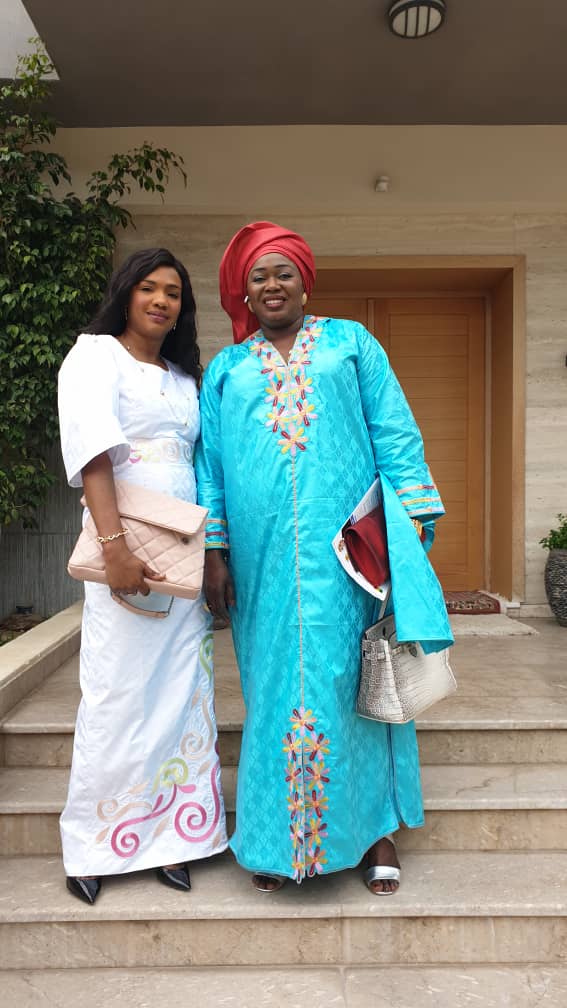 Fall_Dams's tweet photo. Le président Macky Sall octroie 50 millions FCFA aux Sénégalaises de Tunisie. La cérémonie se tient à Tunis avec l'Administrateur du #Faise, Mme Nata Samb Mbacke, l'Ambassadeur du Senegal à Tunis Mme Ramatoulaye Ba Faye et les bénéficiaires.
#faise #ffd #fse @sonasamb https://t.co/yrYUQrClDx