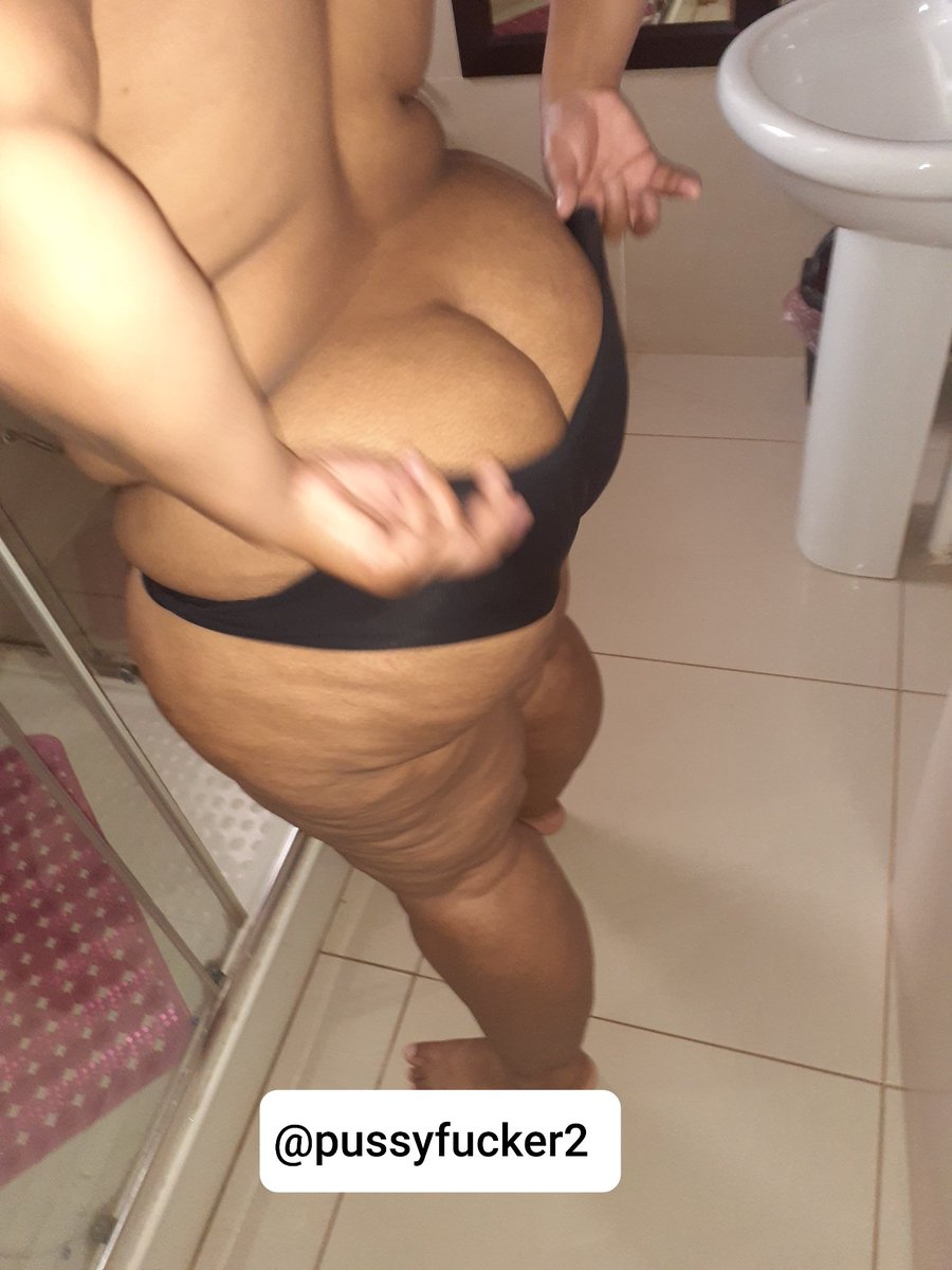 Pussy67230076's tweet photo. She got ass for days...🍑🍑🍑 https://t.co/lSoh5LbckR
