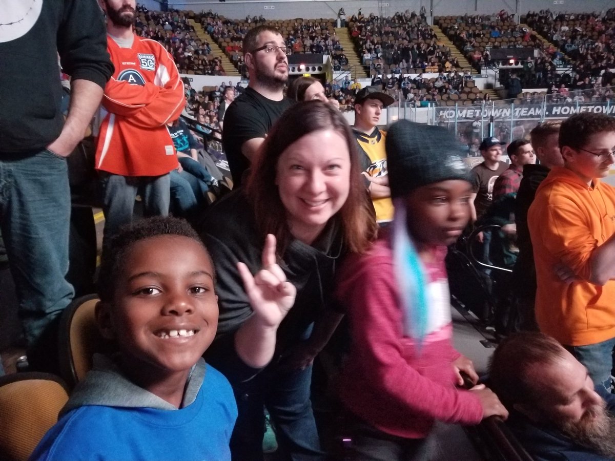 EadesNation's tweet photo. We had an awesome time at the @skilletmusic concert after the @mkeadmirals game on Friday night. Always great seeing Skillet in our home state. #awesomeshow #kidslovedit https://t.co/XBUc6SezZv
