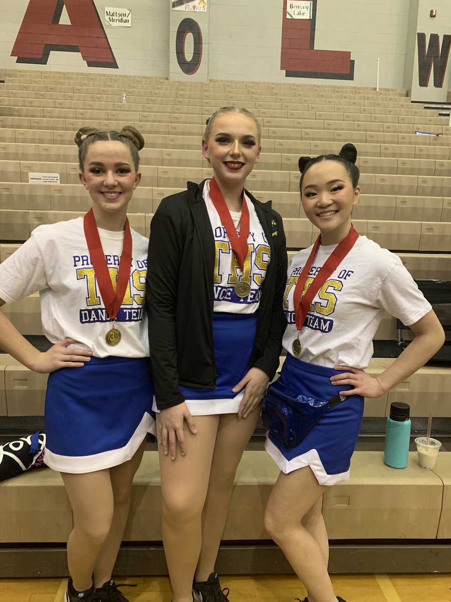 tshsdance's tweet photo. Our drill down winners!

Megan won 3rd in advanced
Ally won 3rd in Novice
Bella won 2nd in advanced

Great job ladies!! https://t.co/pcvitgUvGi