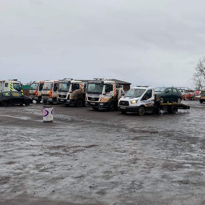 StrachanAli's tweet image. Team race day lol